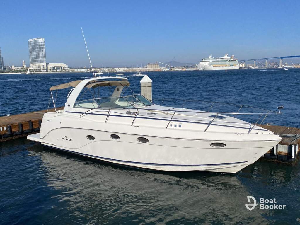 Yacht charter experience on California's scenic waterways